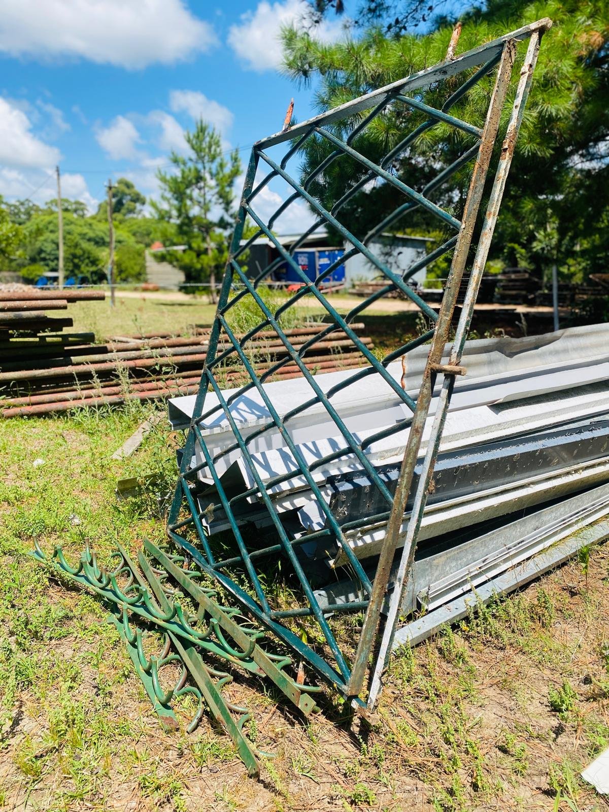 Item reja-color-verde-140x115m-tramos-de-reja - Image 0