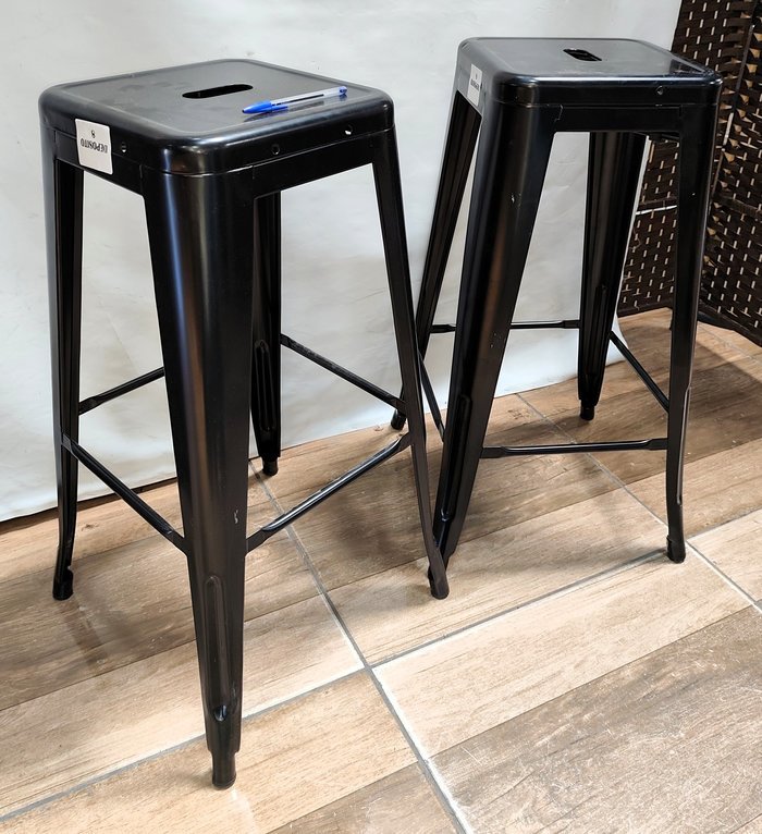 Item 16547 - Image 1