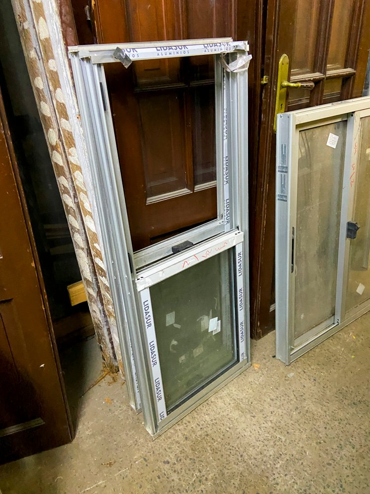 Item 499832 - Image 0