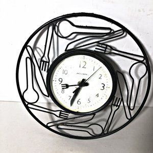 Lote de Teléfonos Inalámbricos y Reloj de Pared Decorativo - imagen 4