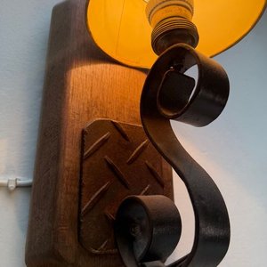 Lámpara de Pared Rústica de Madera y Hierro Forjado - imagen 5