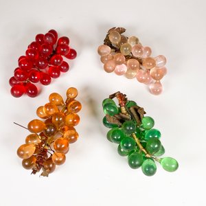 Cuatro Racimos de Uvas Decorativas de Acrílico - imagen 2