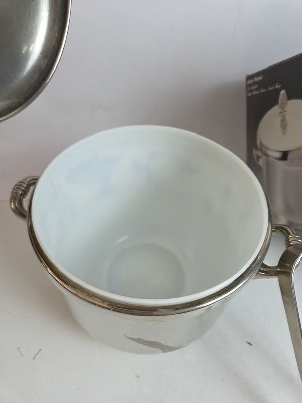 Fina Hielera de Platina en su Caja Original - imagen 5