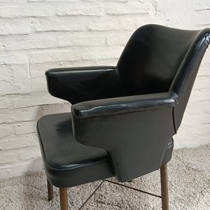 Silla de Oficina Tapizada en Cuero Negro con Apoyabrazos - imagen 4
