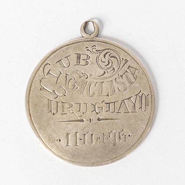 Lote anterior: Medalla de bronce del Club Ciclista Uruguayo