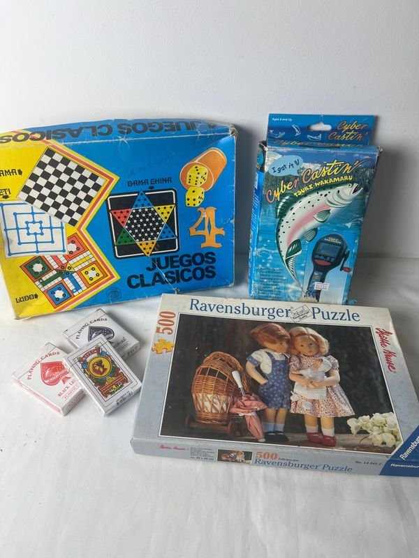 Lote siguiente: Colección de Juegos Clásicos y Puzzles