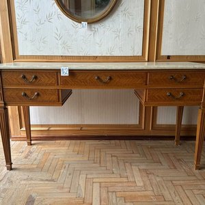 Cómoda Inglesa de Madera con Tapa de Mármol y Cajones - imagen 4