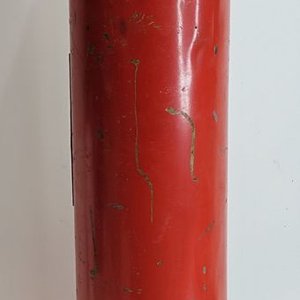 Antiguo Extinguidor de Fuego "El Torero" Rojo Metálico Decorativo - imagen 5
