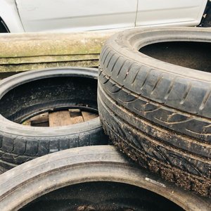 Lote de 5 Cubiertas para Ruedas R17 - imagen 3