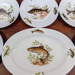 Fuente Oval y 5 Platos de Cerámica con Diseño de Peces - imagen 4