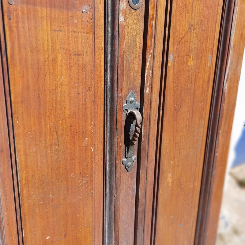 Puerta arqueada de cedro con marco y herrajes en hierro forjado - imagen 5