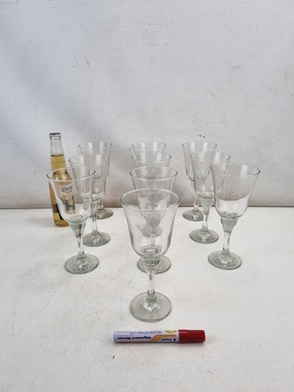 Juego de 10 Copas de Vino Clásicas de Vidrio Transparente