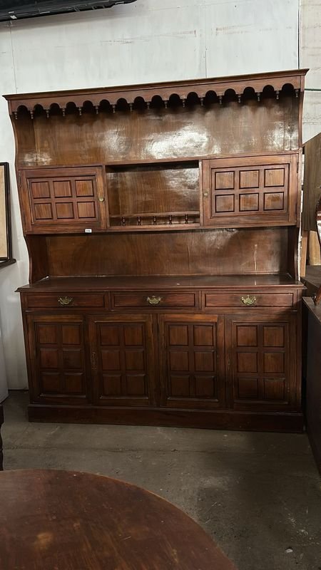 Mueble de comedor de madera con 6 puertas y 3 cajones - imagen 2