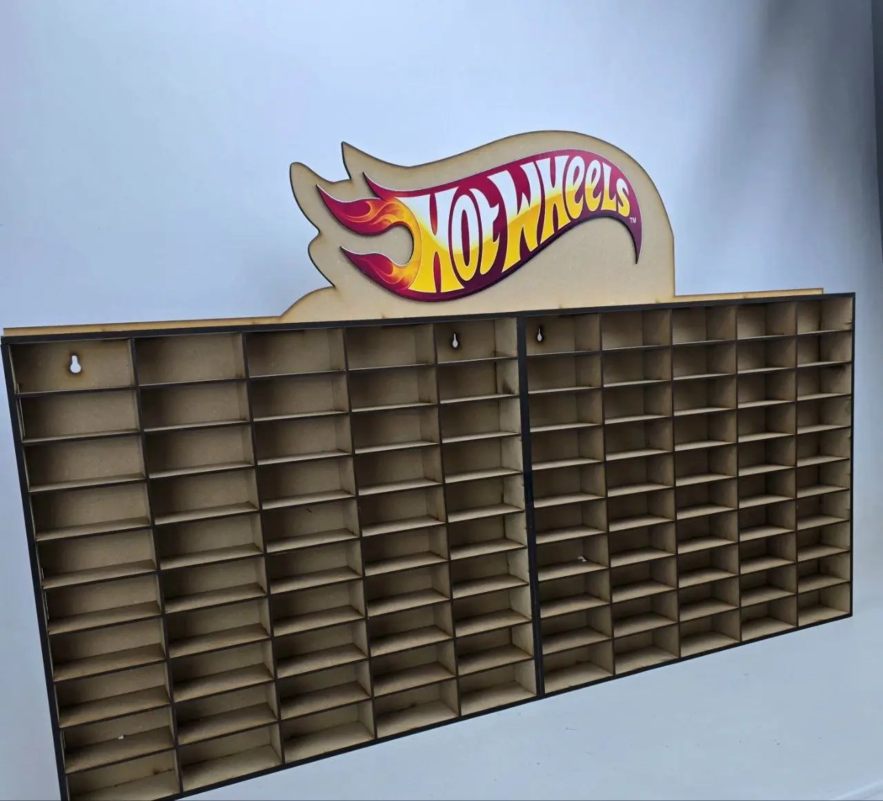 Repisa Exhibidora para 100 Autos Hot Wheels