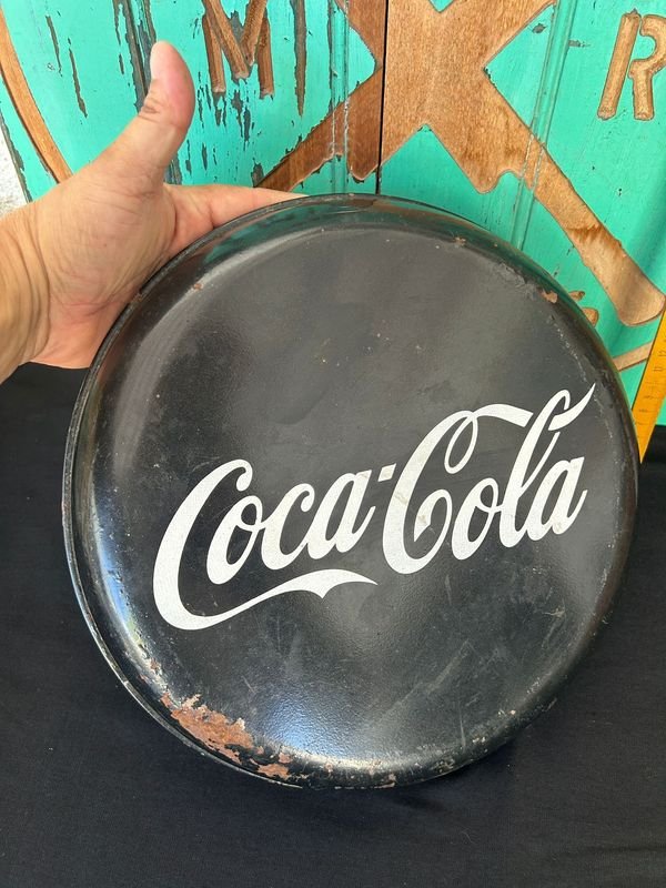 Antigua Pastilla de coca cola litografiada Negra de chapa - imagen 7