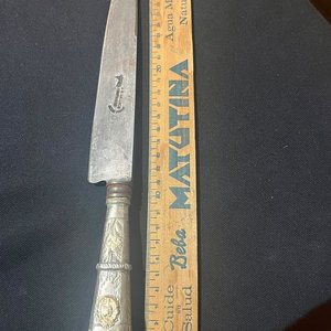 Cuchillo de Caza Mailhos con Cabo de Plata y Oro y Escudo Nacional - imagen 3