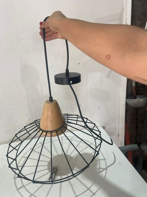 Lote anterior: Lámpara de diseño moderno