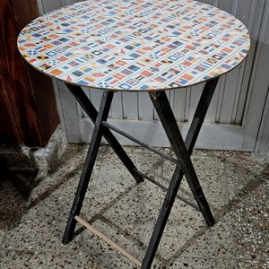 Mesita Auxiliar Plegable con Diseño de Banderas Marítimas - imagen 1