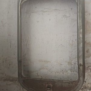 Lote siguiente: Careta de Radiador Antigua para Automóvil (Años 30)