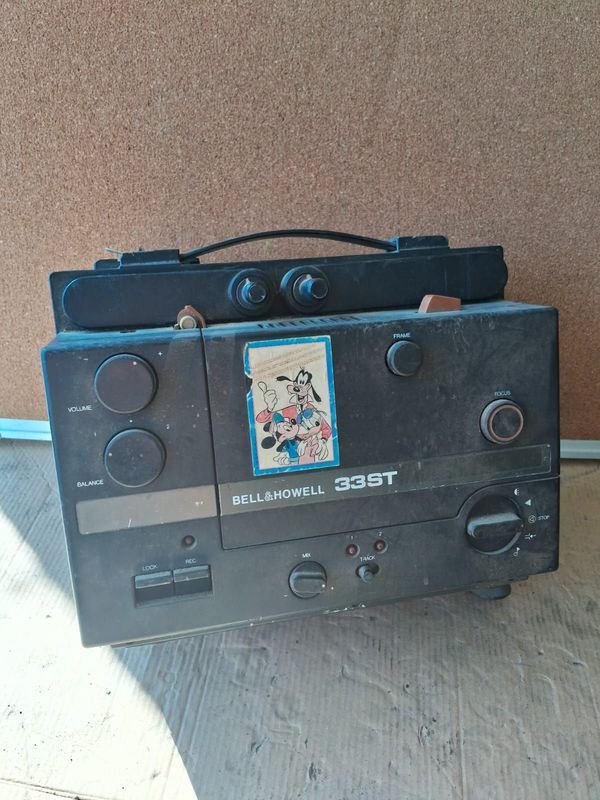 Proyector Bell & Howell 33 ST - Equipamiento de Proyección - imagen 4