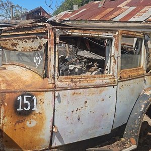 Lote de Autos Antiguos para Restaurar - imagen 5