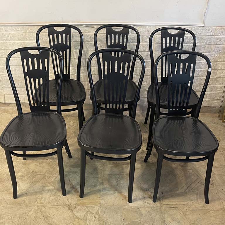 Lote siguiente: 6 Sillas de Viena - Medidas: 39x41x78cm