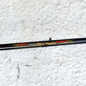 Caña de Pesca Spinning South Bend Black Beauty 7' Graphite Composite - imagen 2