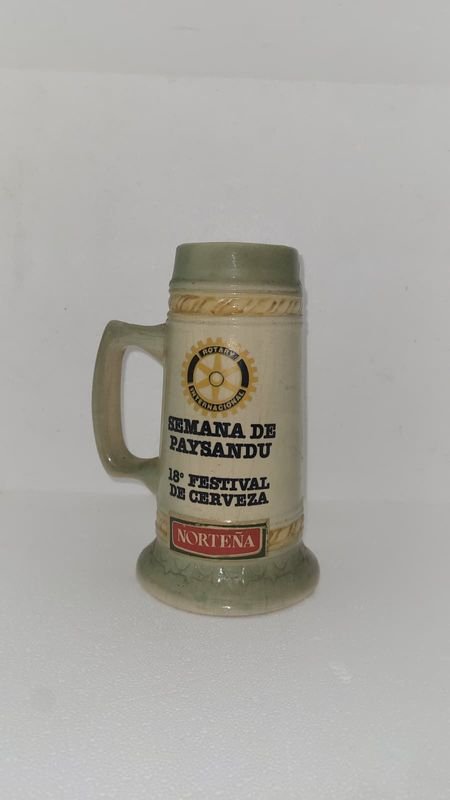 Lote siguiente: Jarra de la Semana de la Cerveza