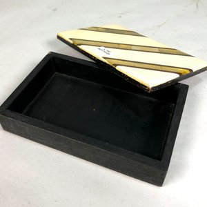 Caja Alhajera Rectangular de Madera con Incrustaciones Nacaradas - imagen 2