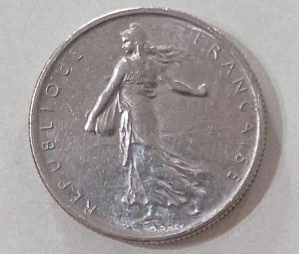 Moneda francesa de 1/2 Franco, Año 1965 - imagen 2