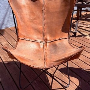 Par de Sillones Marrones Estilo BKF Africanos en Cuero - imagen 2