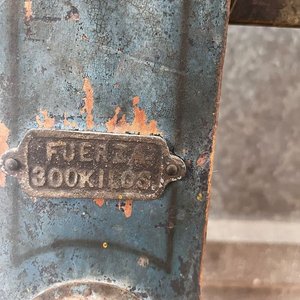 Báscula Antigua Victoria de 300 kg con Pesas - imagen 3