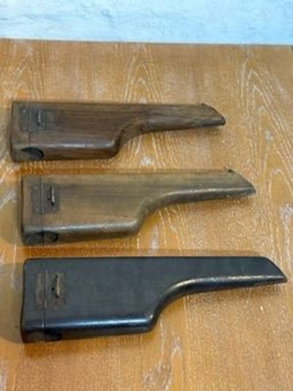 Lotes de madera con apertura trasera - Particular lote de 3 culatas - imagen 2