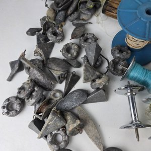 Lote de Accesorios y Herramientas para Pesca: Plomadas, Hilos y Más - imagen 2