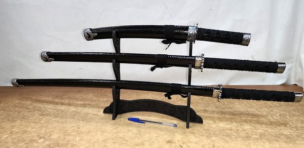 Set de 3 Espadas Japonesas Decorativas con Soporte: Katana, Wakizashi y Tanto - imagen 1