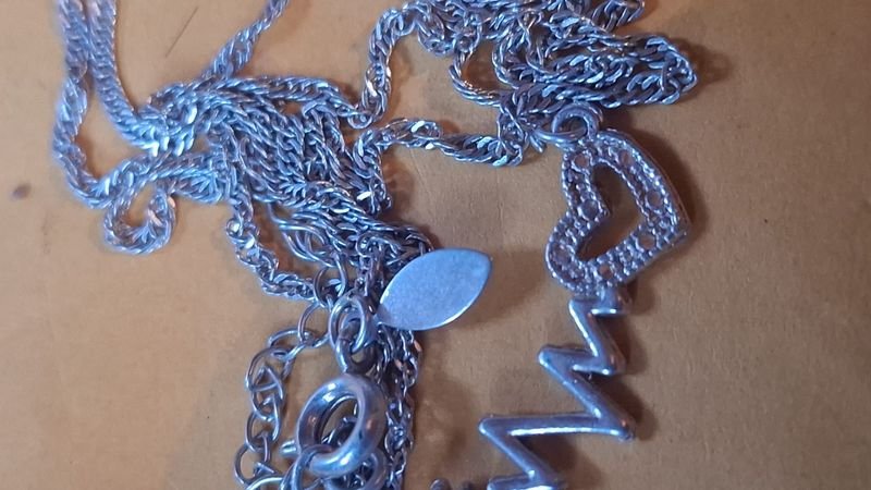 Cadena de plata como nueva - Excelente condición - imagen 3