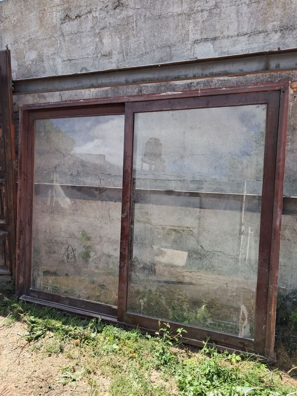 Item 882922 - Image 1