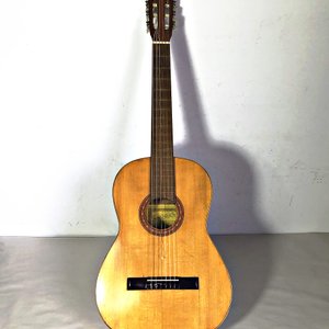 Guitarra Criolla "Jaime Cortés y Compañía" con Funda - imagen 1