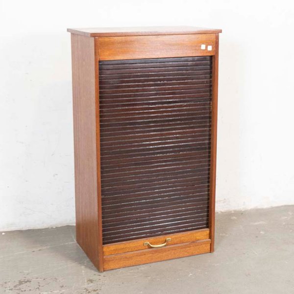 Cajón de madera con estantes interiores y iluminación - imagen 1
