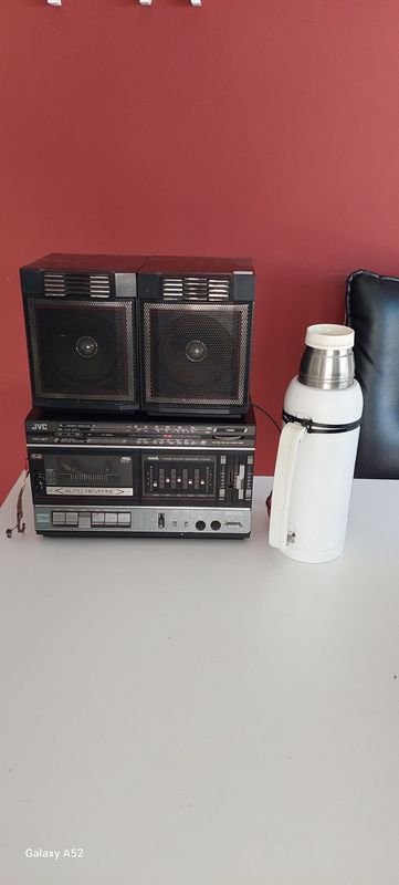 Equipo de música portátil y radio boombox - imagen 3