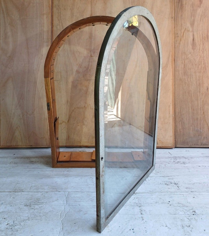Lote siguiente: Vitrina arco carpanel de embutir para decoración