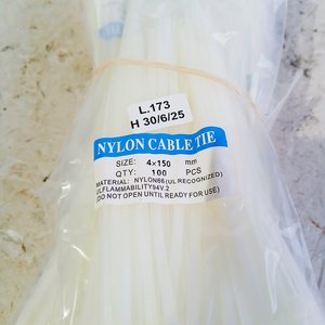 10 Paquetes de 100 Precintos de Nylon Blancos 4 x 150 mm - imagen 4