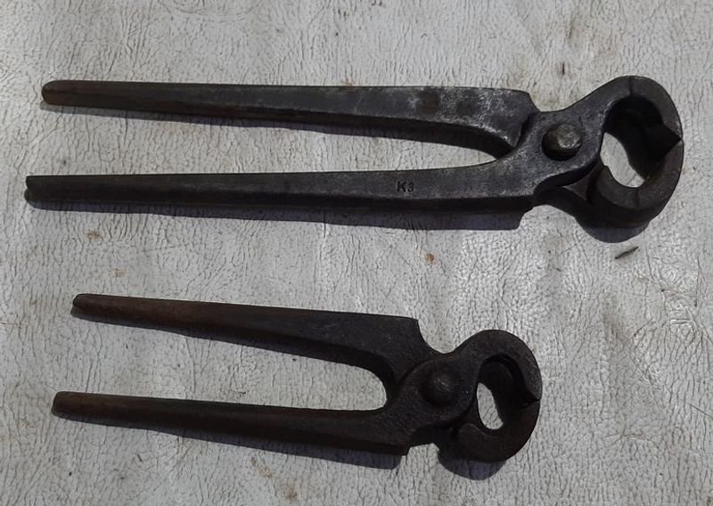 Tijeras y pinzas de metal en buen estado - imagen 3