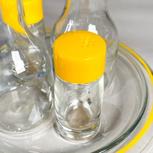 Set Condimentero "Cerve - Italy" Vidrio con Bandeja y Tapa Amarilla - imagen 2