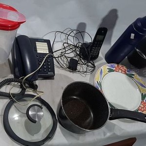 Varios Artículos de Cocina y Hogar: Colador, Ollas, Teléfono Inalámbrico y Más - imagen 2