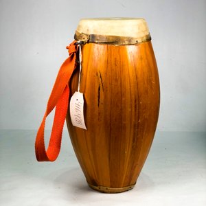 Tambor Chico de Madera y Lonja con Correa Naranja - imagen 2