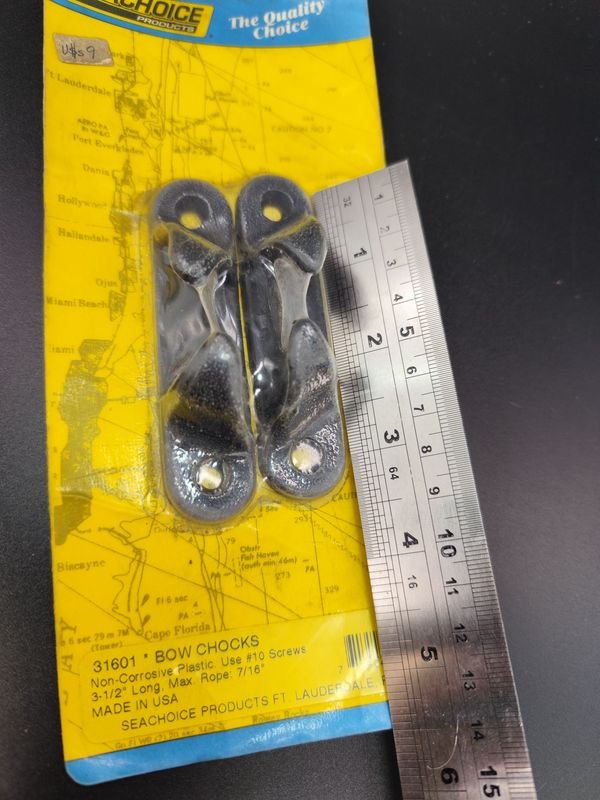 Calzos de proa de plástico no corrosivo Seachoice - imagen 5