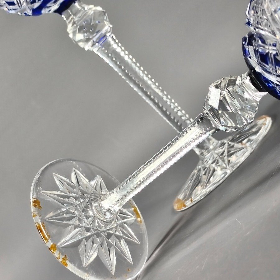 Cuatro copas de cristal Baccarat talladas y en diferentes colores - imagen 9