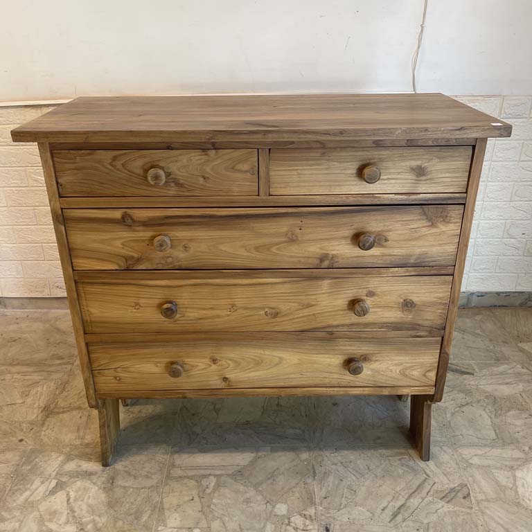 Lote anterior: Comoda en pino de 5 cajones - Medidas: 97x46x92cm