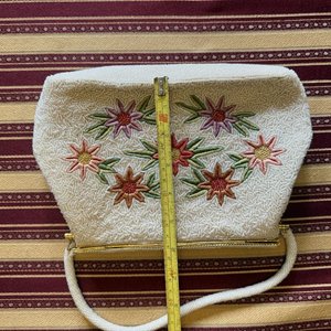 Lote de Bolsos y Sombrero de Ala Ancha Artesanal - imagen 19